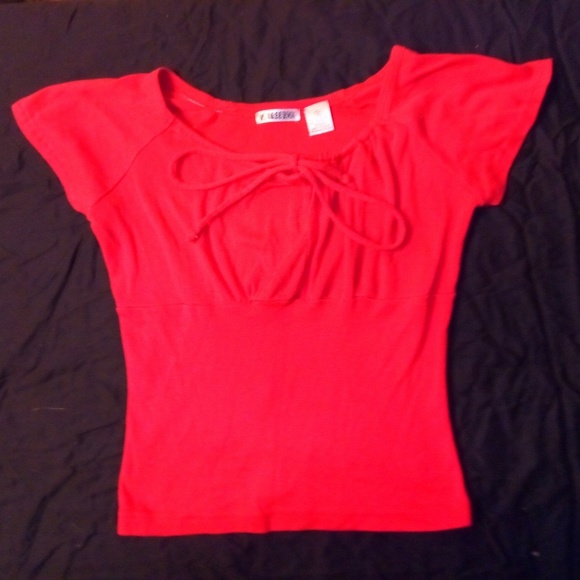 Cute Red Top - Picture 5 of 5